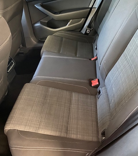 VW Passat 2.0TDI DSG 7, karavan, reg. 10/2026, full oprema