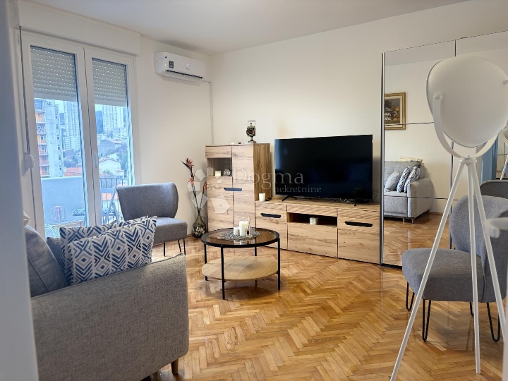 Elegantni gradski stan s pogledom na Kvarner