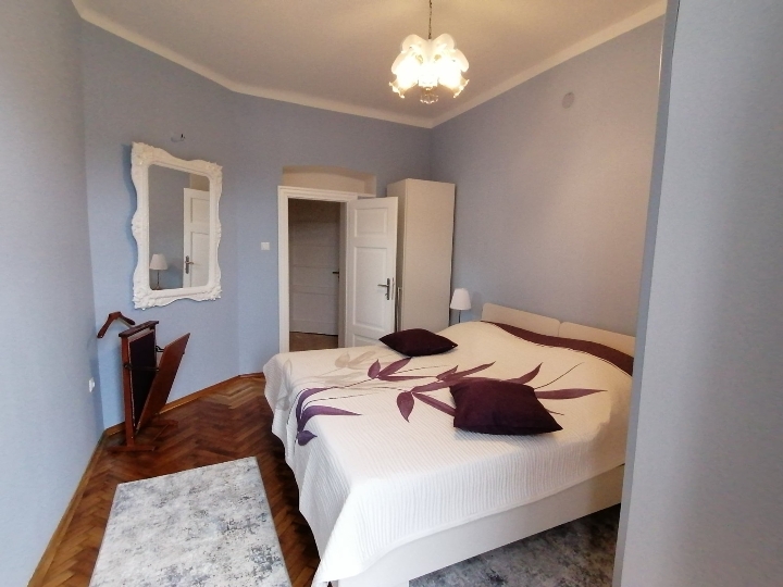 Opatija centar, 60 m2, 2S + DB