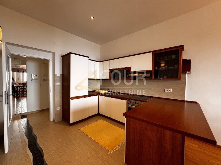 Opatija, Ičići, 93.53 m2, 2S + DB, panoramski pogled na more