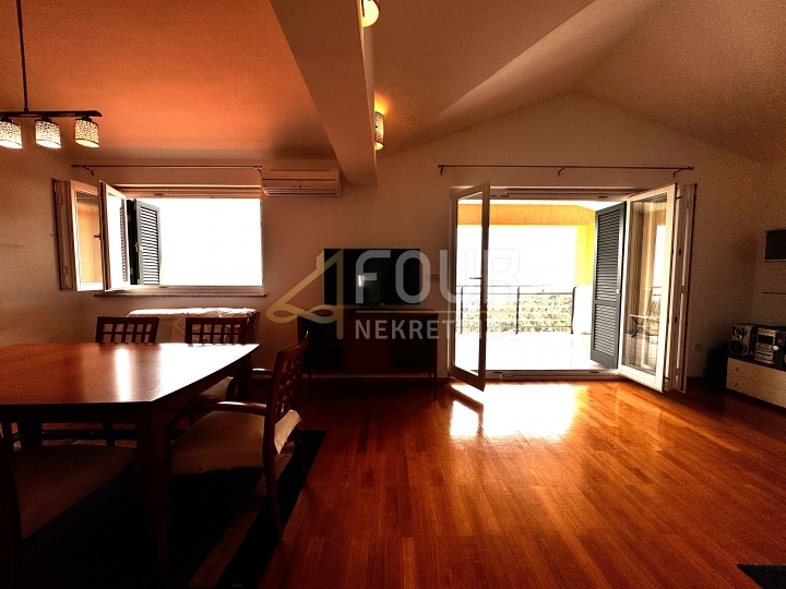 Opatija, Ičići, 93.53 m2, 2S + DB, panoramski pogled na more