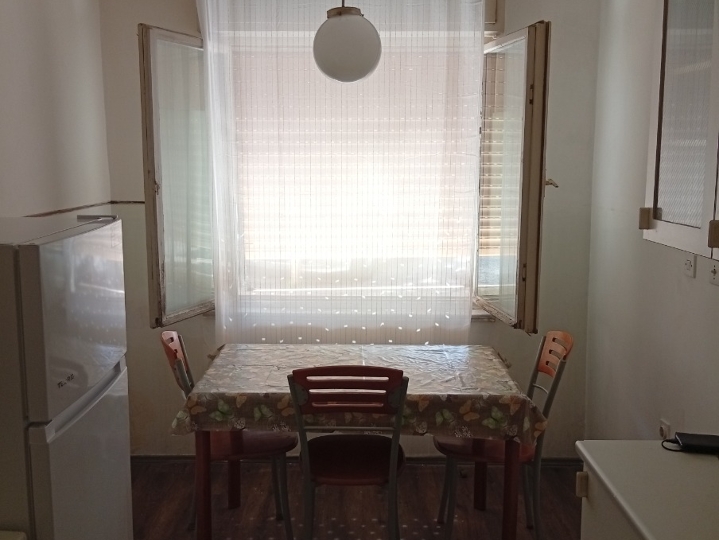 Belveder, iznajmljujem 2S stan 55 m2