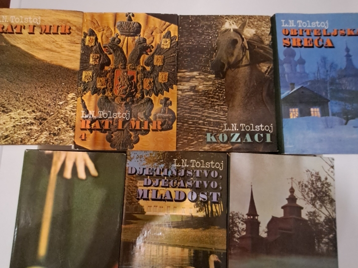 Prodajem knjige od Tolstoja