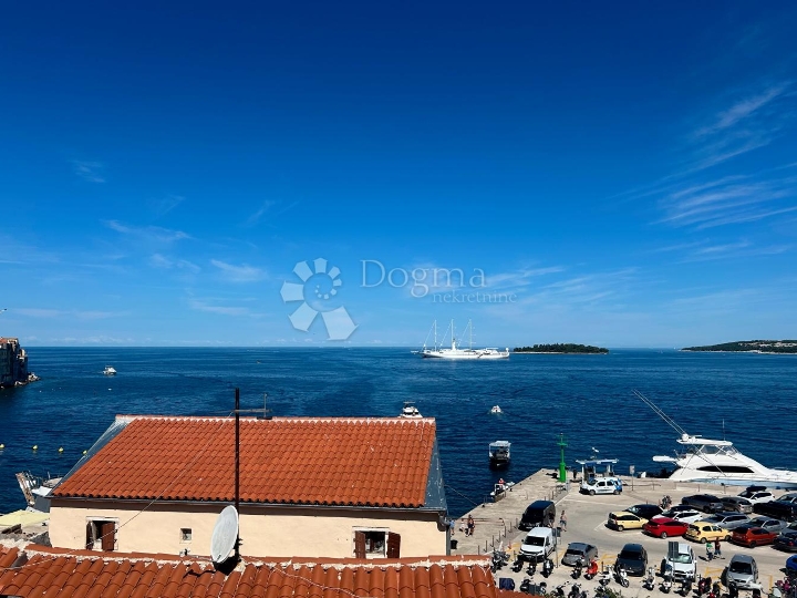 Rovinj – ekskluzivno! Prekrasan stan s pogledom na more