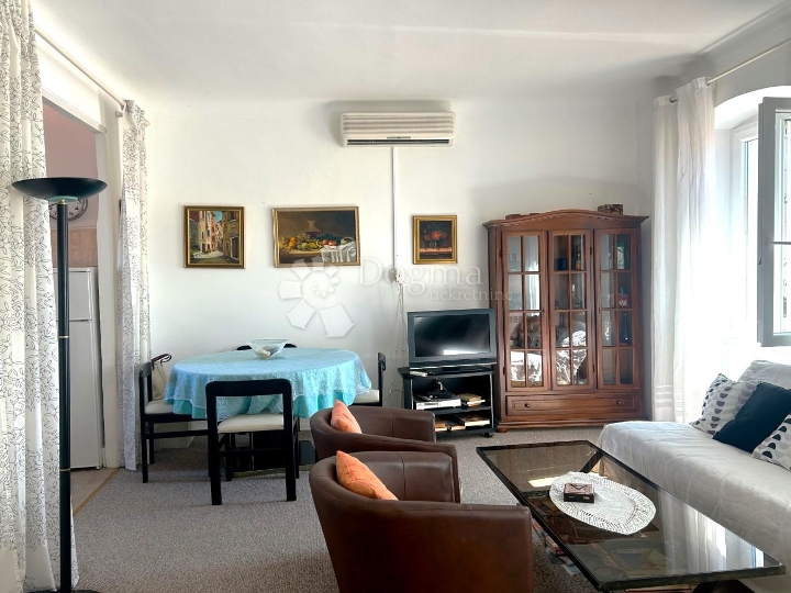 Rovinj – ekskluzivno! Prekrasan stan s pogledom na more