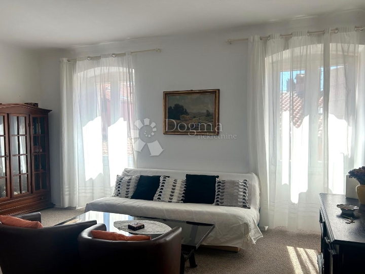 Rovinj – ekskluzivno! Prekrasan stan s pogledom na more