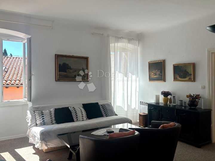 Rovinj – ekskluzivno! Prekrasan stan s pogledom na more