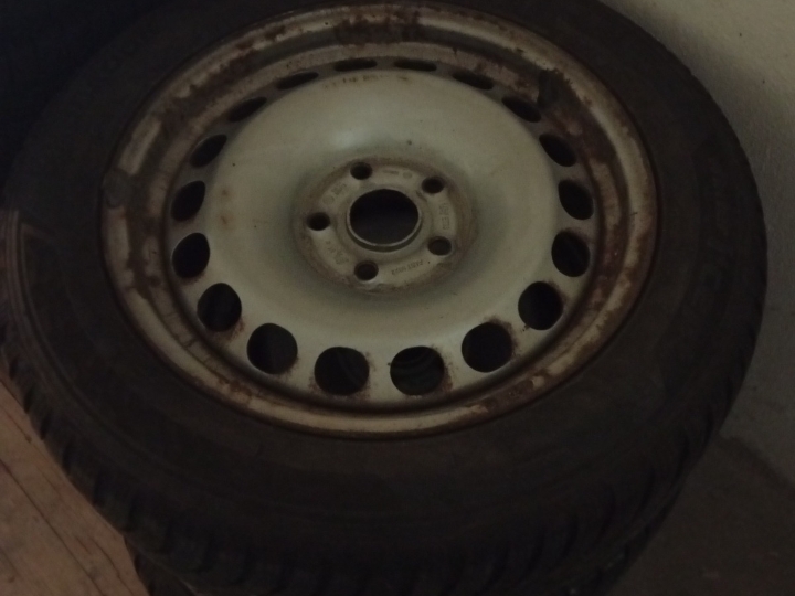 Gume sa felgama zimske Hankook 205/55/R16