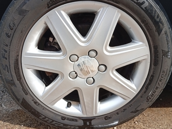 Ljetne gume sa felgama Laufenn 205/55/R16