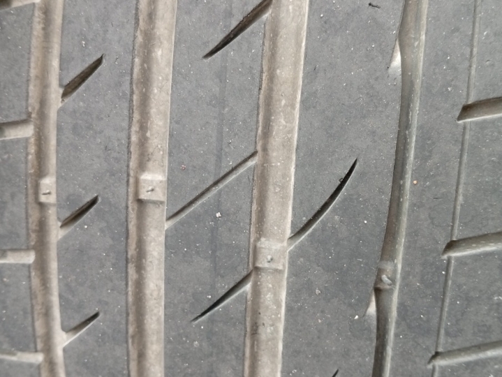 Ljetne gume sa felgama Laufenn 205/55/R16