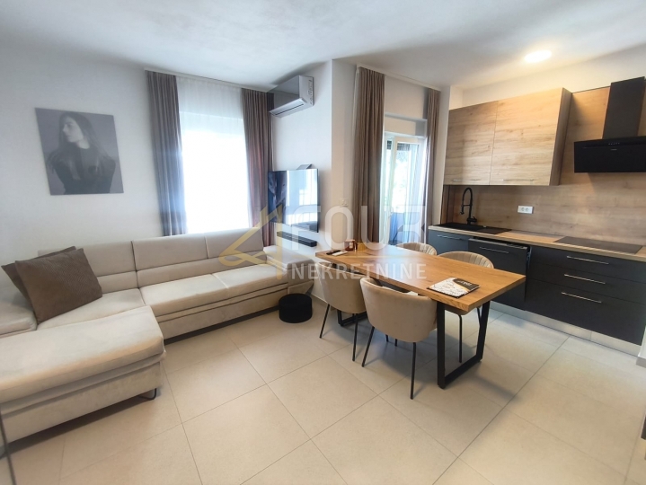 Istra, Medulin, novogradnja, 1S+DB, balkon, garaža 19m2