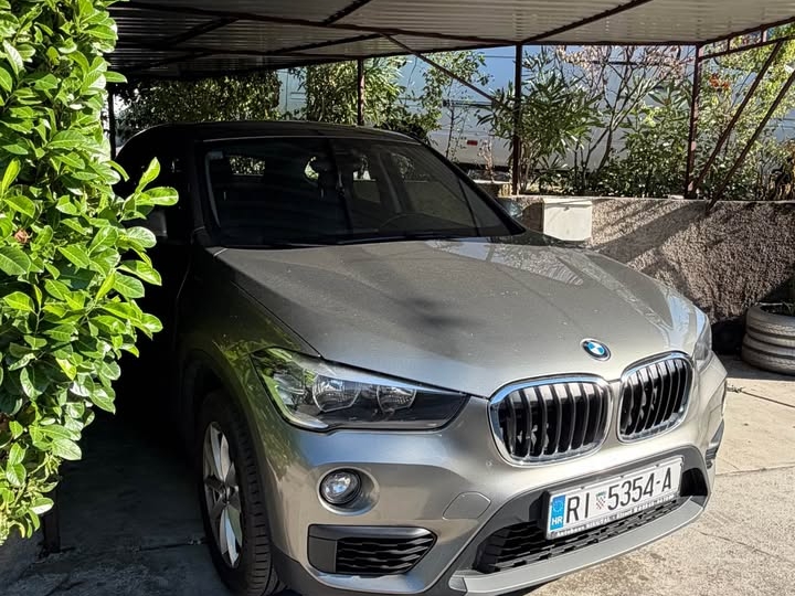 BMW X1