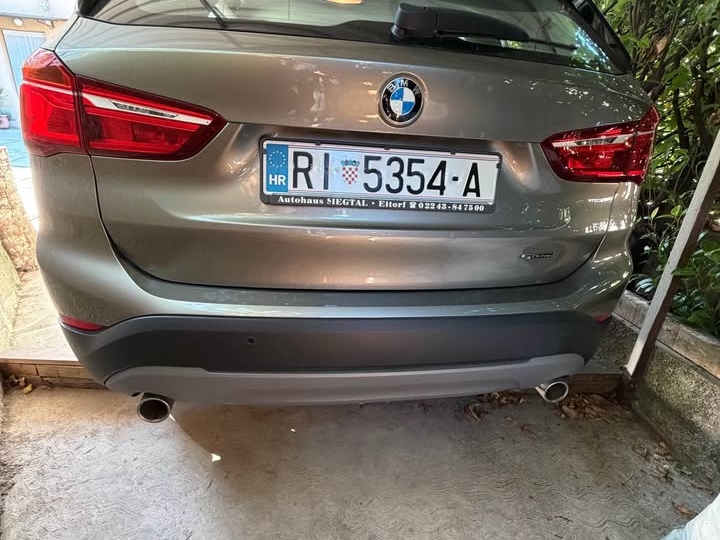 BMW X1