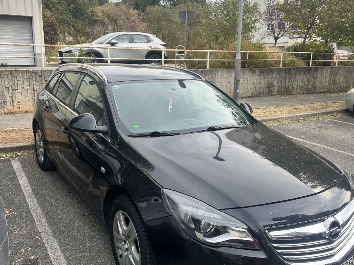 Opel Insignia karavan s plinom, 2015. god., 6.900 €