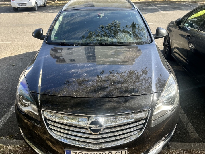 Opel Insignia karavan s plinom, 2015. god., 6.900 €