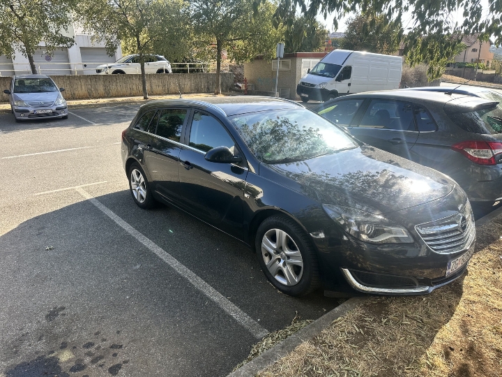 Opel Insignia karavan s plinom, 2015. god., 6.900 €