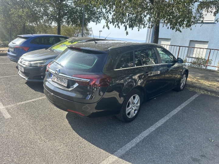Opel Insignia karavan s plinom, 2015. god., 6.900 €