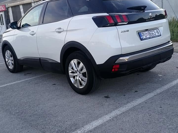 Peugeot 3008 1.5 hdi Active
