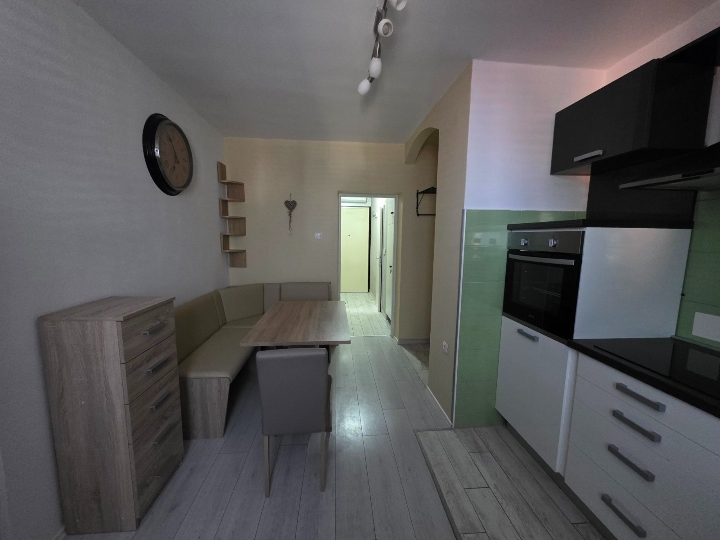 Zamet (Baredice) - namješten stan 42 m² + spremište, 1S+DB, dugoročno