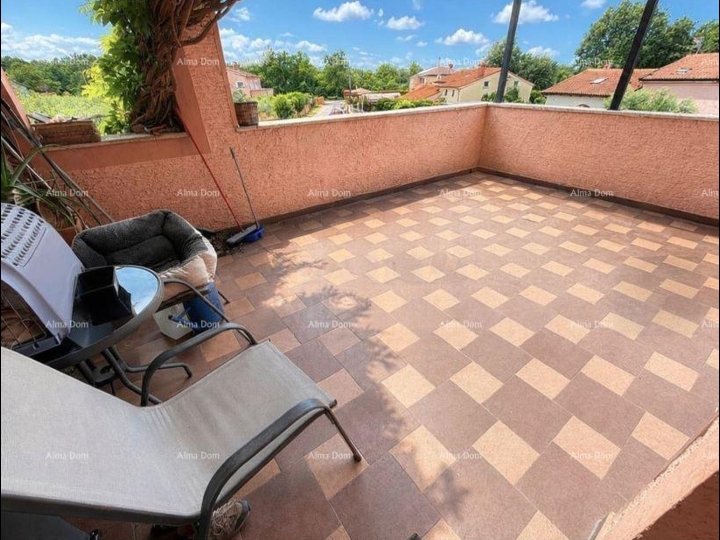Dvojna kuća s 572 m² zemljišta, Nova Vas
