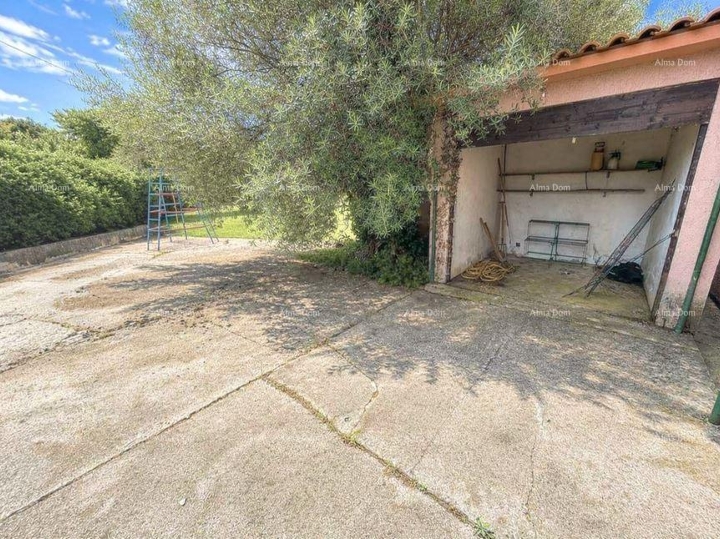 Dvojna kuća s 572 m² zemljišta, Nova Vas