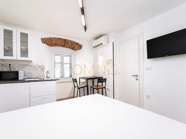 Prilika za studente! Apartman za najam u centru Rijeke