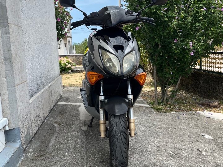Honda x8rs