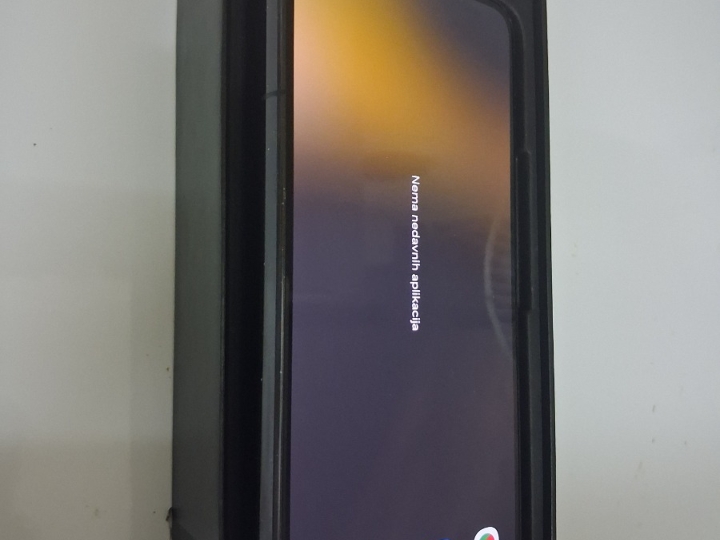 Samsung S22