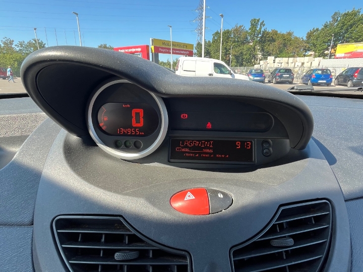Renault Twingo 1.5dCi, reg. god. dana, malo km