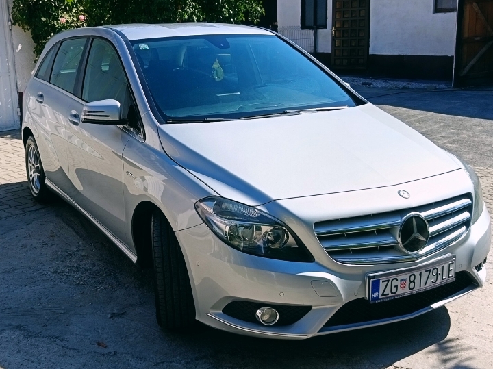 Mercedes B klasa 180 CDI 2011. god.