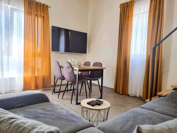 Jutarnja kava s pogledom na more, Volosko, Opatija, 2S+DB, 62m2