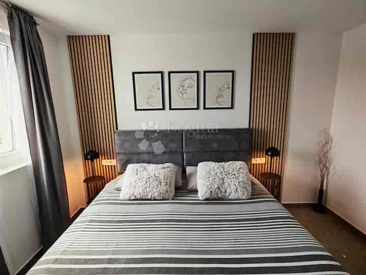 Jutarnja kava s pogledom na more, Volosko, Opatija, 2S+DB, 62m2