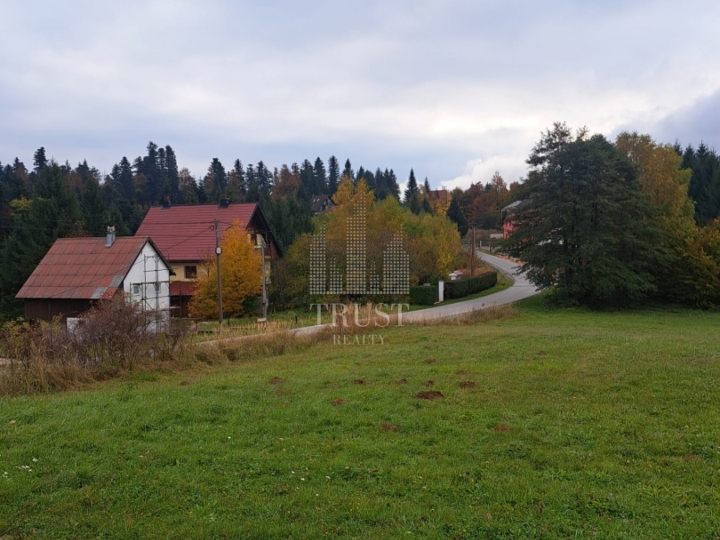 Izvrsna lokacija 1. red do jezera, 5.582 m² i uz građ. i turističku zonu