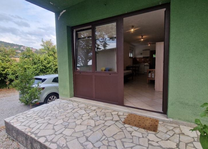 Čavle (Cernik), garsonijera 38 m2
