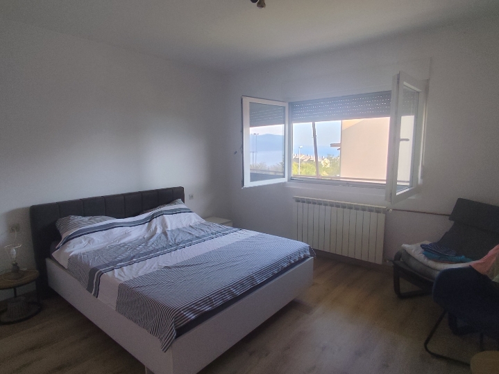 Stan-etaža Grbci, 4S DB, 108 m2