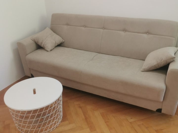 Novorenoviran stan s liftom u centru Rijeke