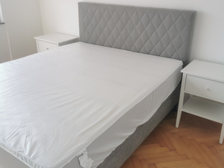 Novorenoviran stan s liftom u centru Rijeke