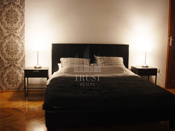 Opatija, Centar - stan s okućnicom, 90m2