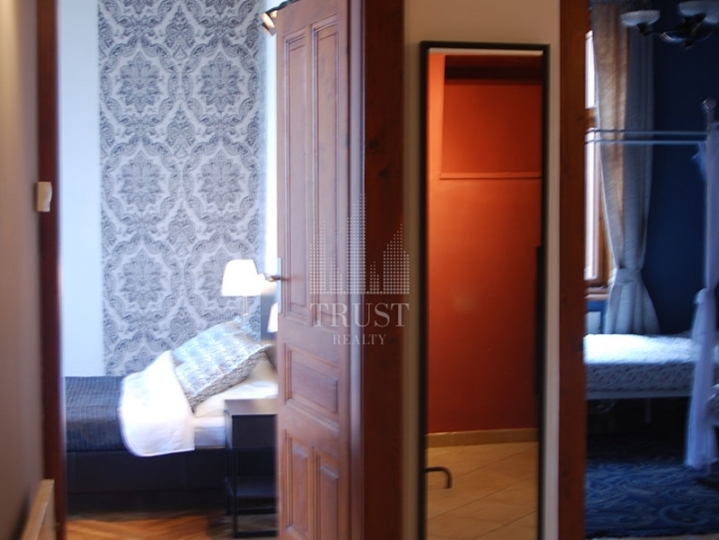 Opatija, Centar - stan s okućnicom, 90m2