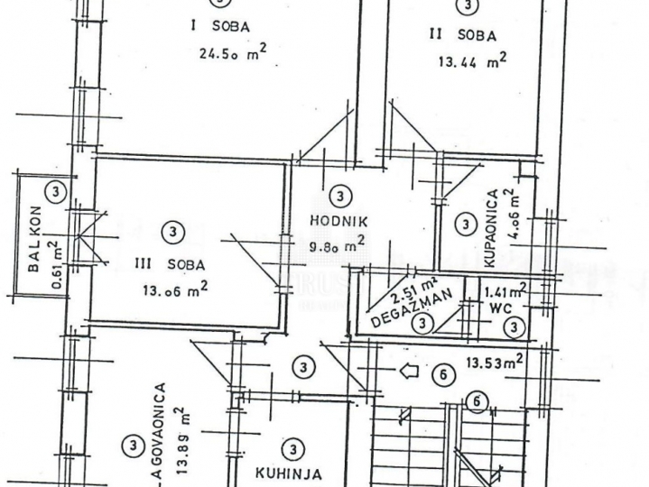 Opatija, Centar - stan s okućnicom, 90m2