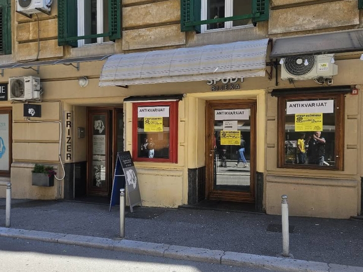 Ulični lokal različitih namjena