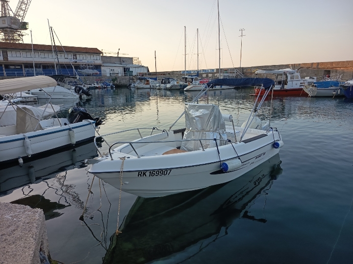 Gliser Mano Marine 18