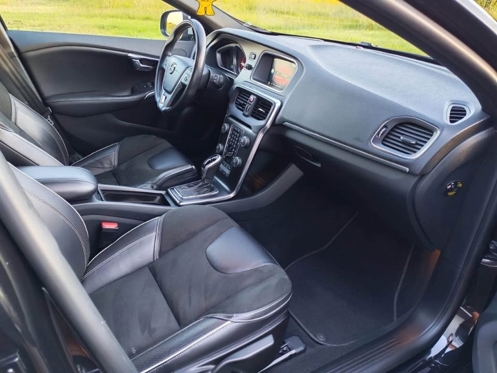 Volvo V40 D4 geartronic 