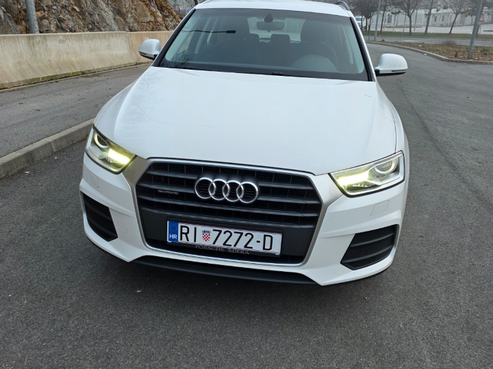 Prodajem Audi Q3