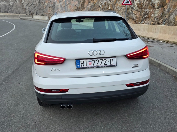 Prodajem Audi Q3