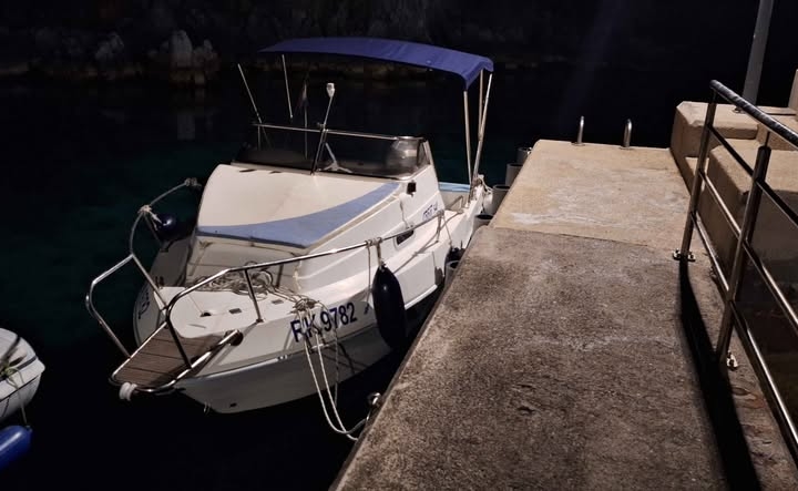 Gliser Conero Cabin 540