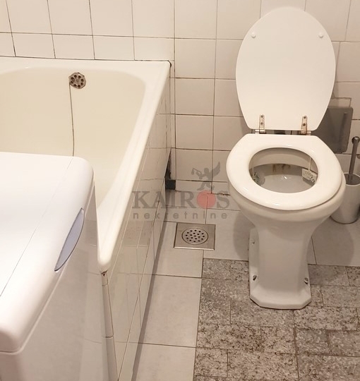 Turnić, 54 m2, 1S+DB, 490€