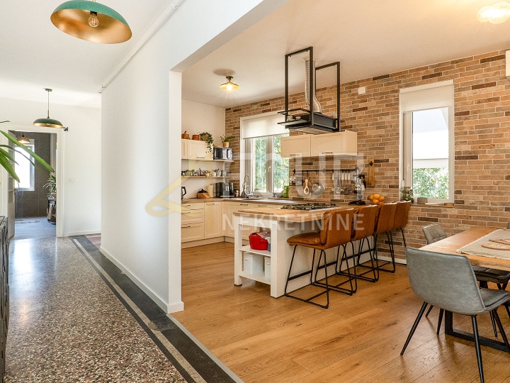 Rijeka, Kozala, 113.10m2, etaža - 3S+DB, balkon+terasa, garaža!