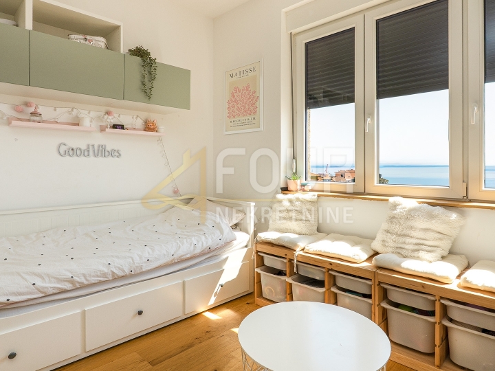Rijeka, Kozala, 113.10m2, etaža - 3S+DB, balkon+terasa, garaža!
