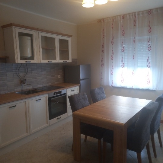 Jednosoban stan 50 m2